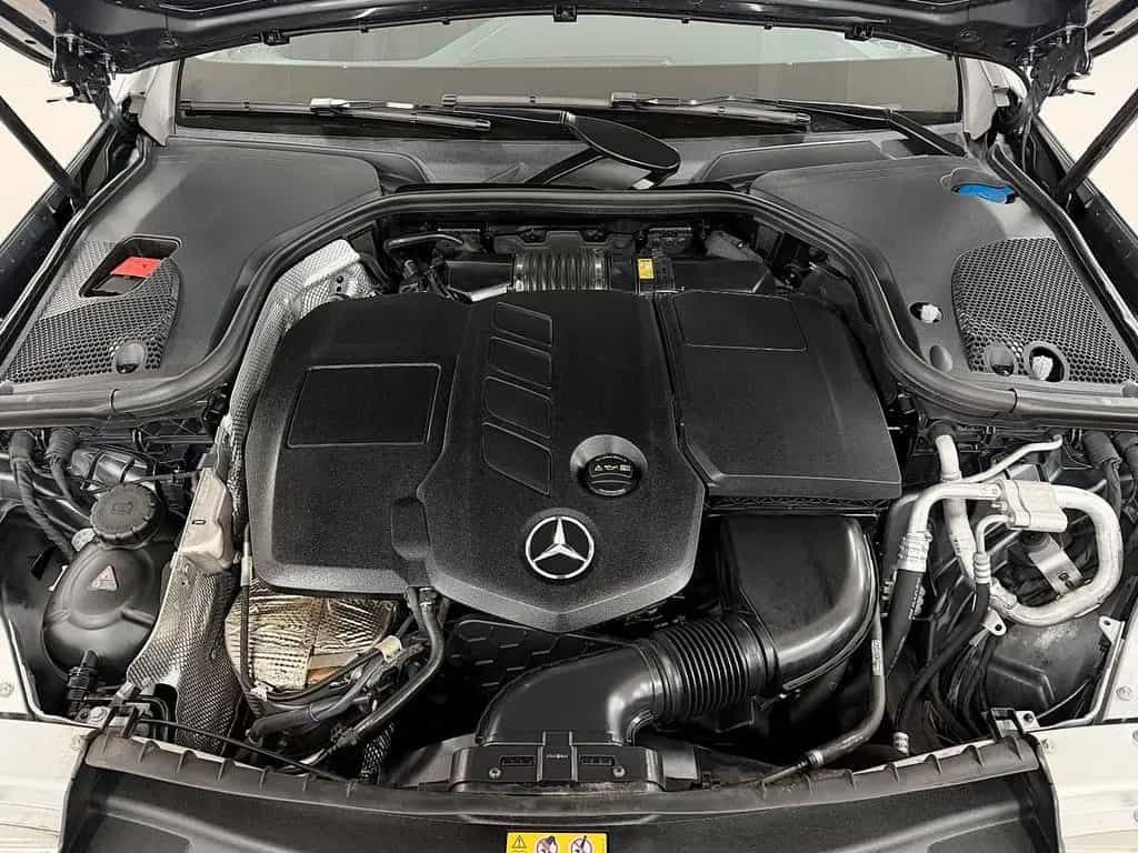 Mercedes-Benz E-Class 220 D T AVANTGARDE *FINANZIERUNG MÖGLICH* 06/2017-photo-34