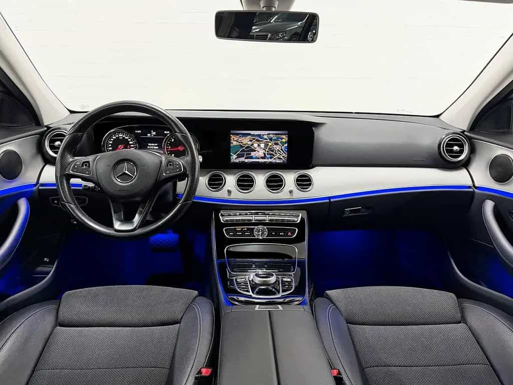 Mercedes-Benz E-Class 220 D T AVANTGARDE *FINANZIERUNG MÖGLICH* 06/2017-photo-8