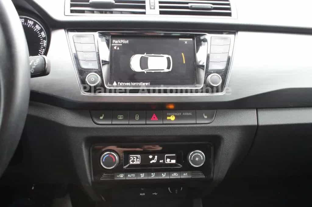 Skoda Fabia Style Sitzh. DSG HU/AU Service neu 06/2015-photo-11