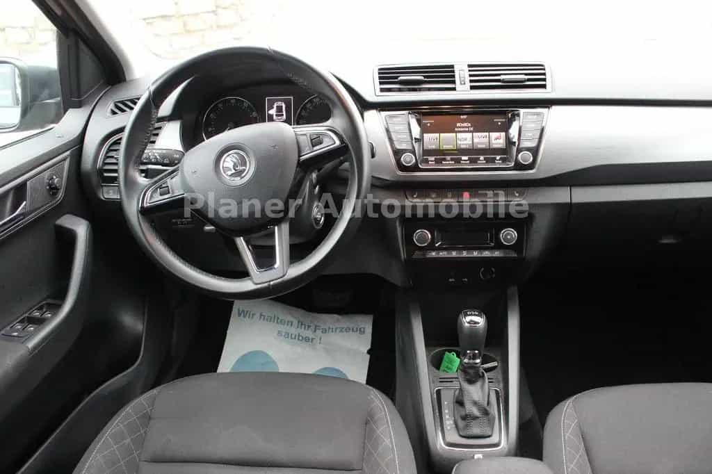 Skoda Fabia Style Sitzh. DSG HU/AU Service neu 06/2015-photo-9