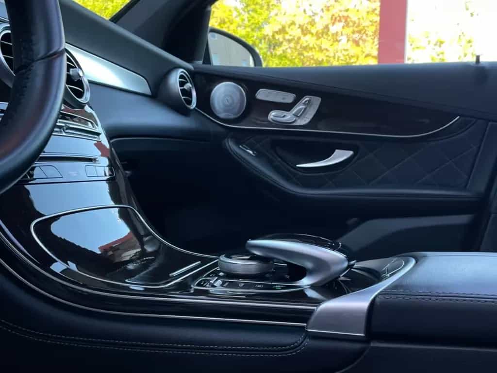 Mercedes-Benz GLC 300 Coupe 4Matic AMG/DESIGNO*MEMORY**VOLL** 04/2018-photo-11