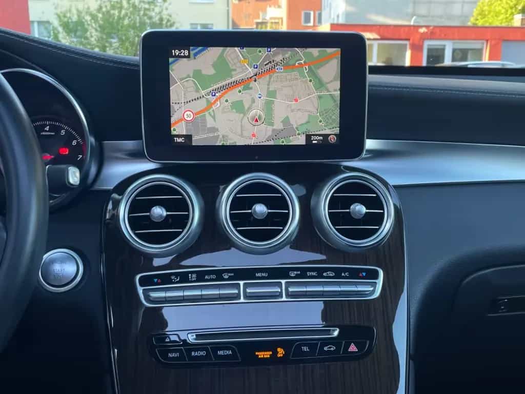 Mercedes-Benz GLC 300 Coupe 4Matic AMG/DESIGNO*MEMORY**VOLL** 04/2018-photo-21
