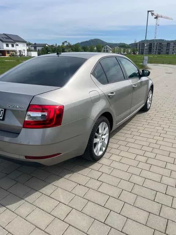 Skoda Octavia 1.0 TSI DSG CLEVER CLEVER 05/2018-photo-2