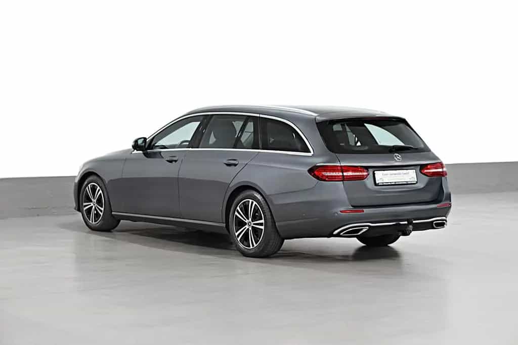 Mercedes-Benz E-Class 220 D T 9G-TRONIC AVANTGARDE *AUS 1 HAND* 01/2021-photo-2