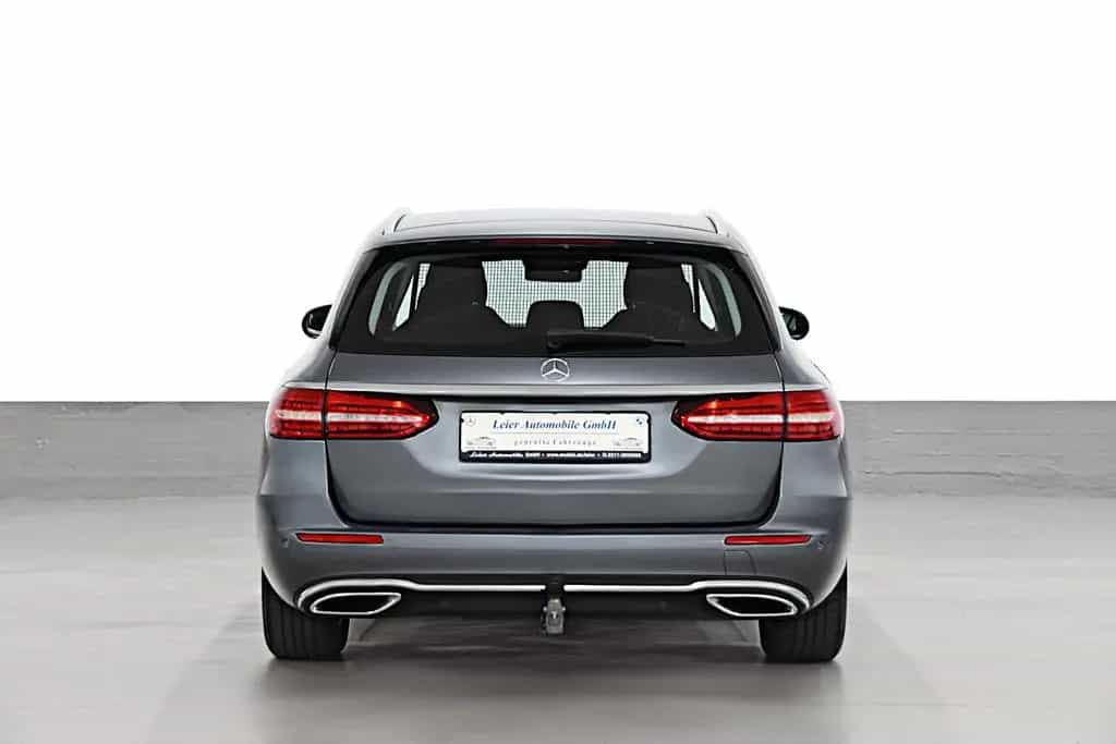 Mercedes-Benz E-Class 220 D T 9G-TRONIC AVANTGARDE *AUS 1 HAND* 01/2021-photo-3