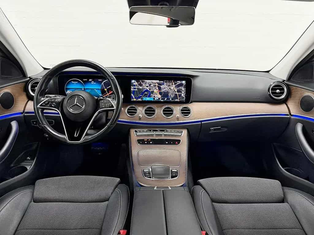 Mercedes-Benz E-Class 220 D T 9G-TRONIC AVANTGARDE *AUS 1 HAND* 01/2021-photo-6