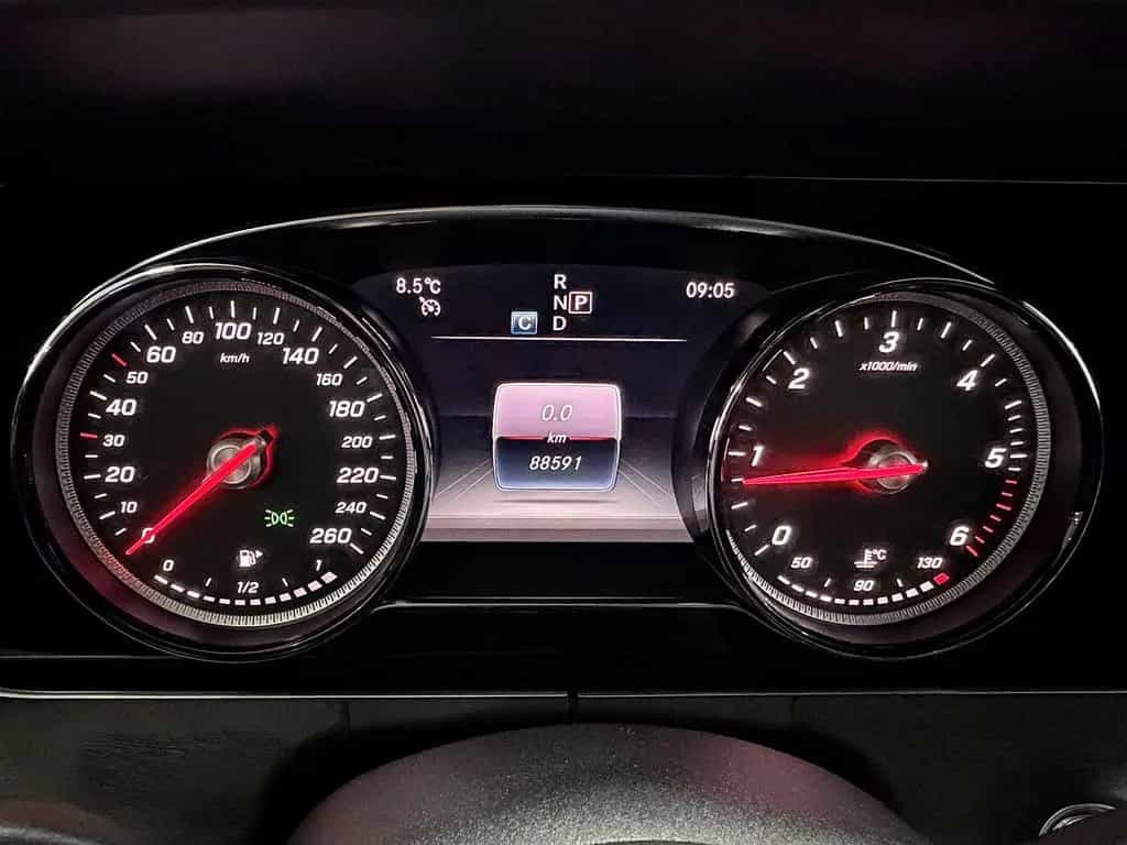 Mercedes-Benz E-Class 220 D T 9G-TRONIC AMG-LINE *TOP-ZUSTAND* 12/2018-photo-2