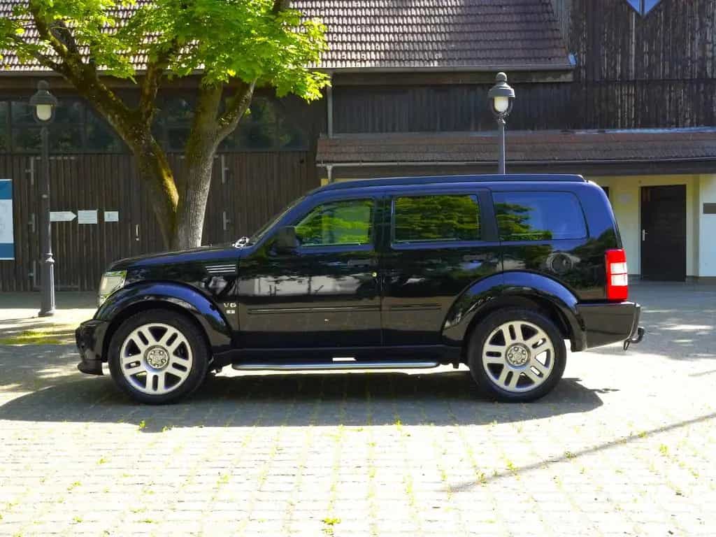 Dodge Nitro 3.7 V6 Auto.*4X4~Navi~R-Cam~AHK~Exclusive* 06/2008-photo-4