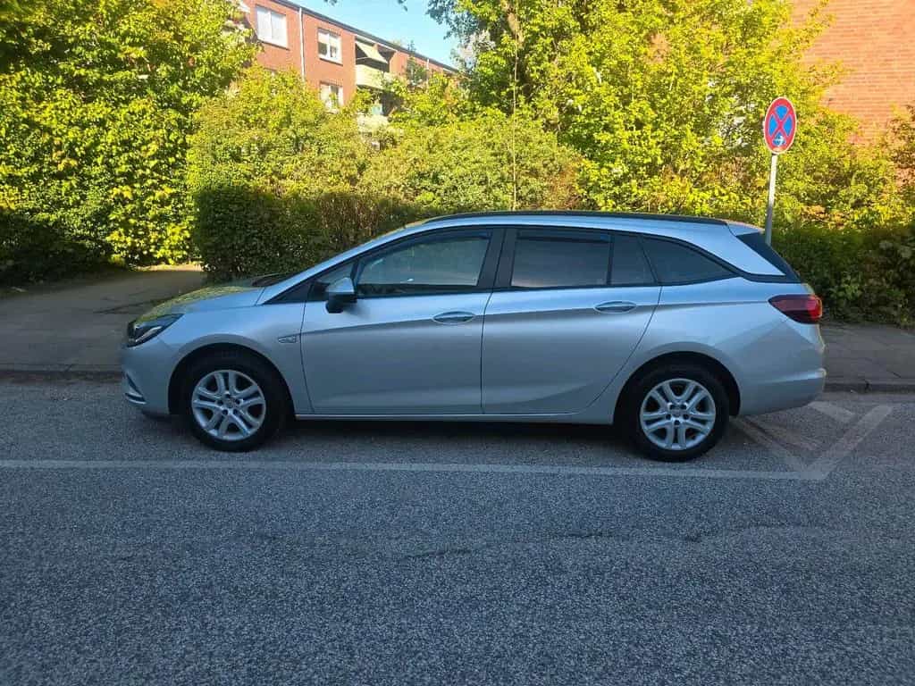 Opel Astra K Sportstourer 1.4 Turbo 125 PS... 03/2019-photo-2