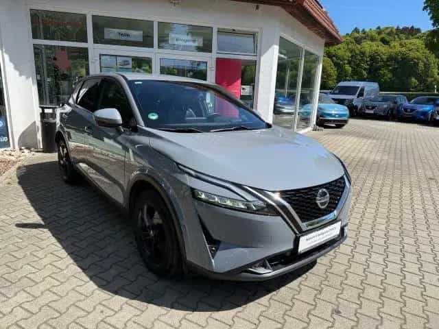 Nissan Qashqai 158PS Xtronic Tekna / 360° / Head-Up / A 02/2022-photo-3