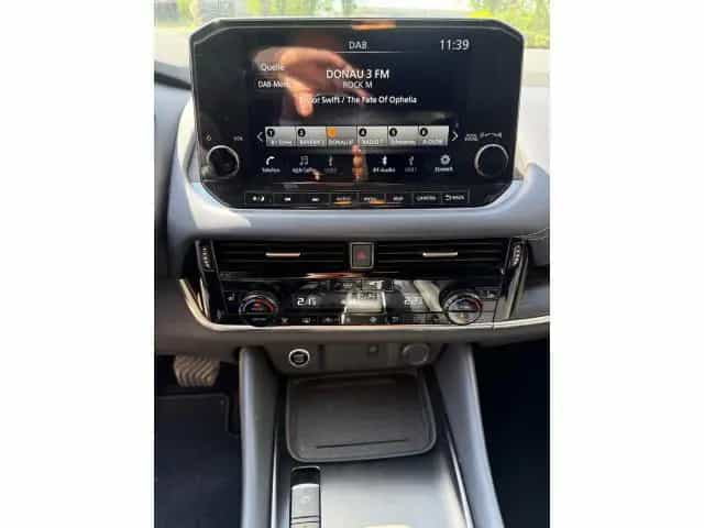 Nissan Qashqai 158PS Xtronic Tekna / 360° / Head-Up / A 02/2022-photo-8