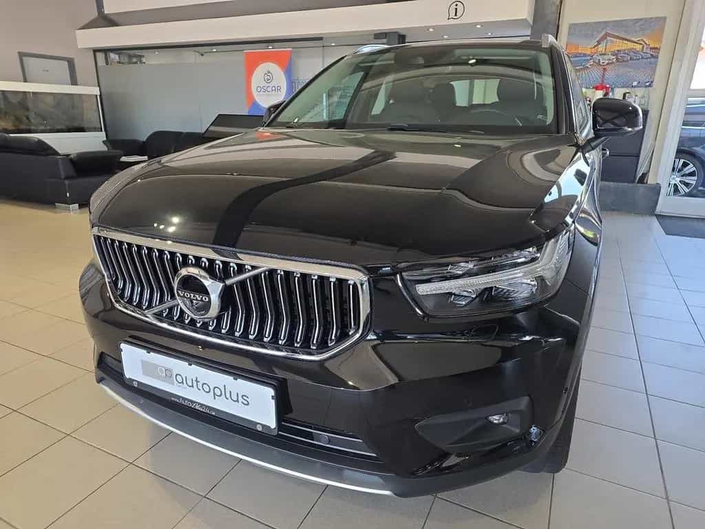 Volvo XC40 B4 Inscription ACC Leder 360° LED WinterPkt 01/2022-photo-1
