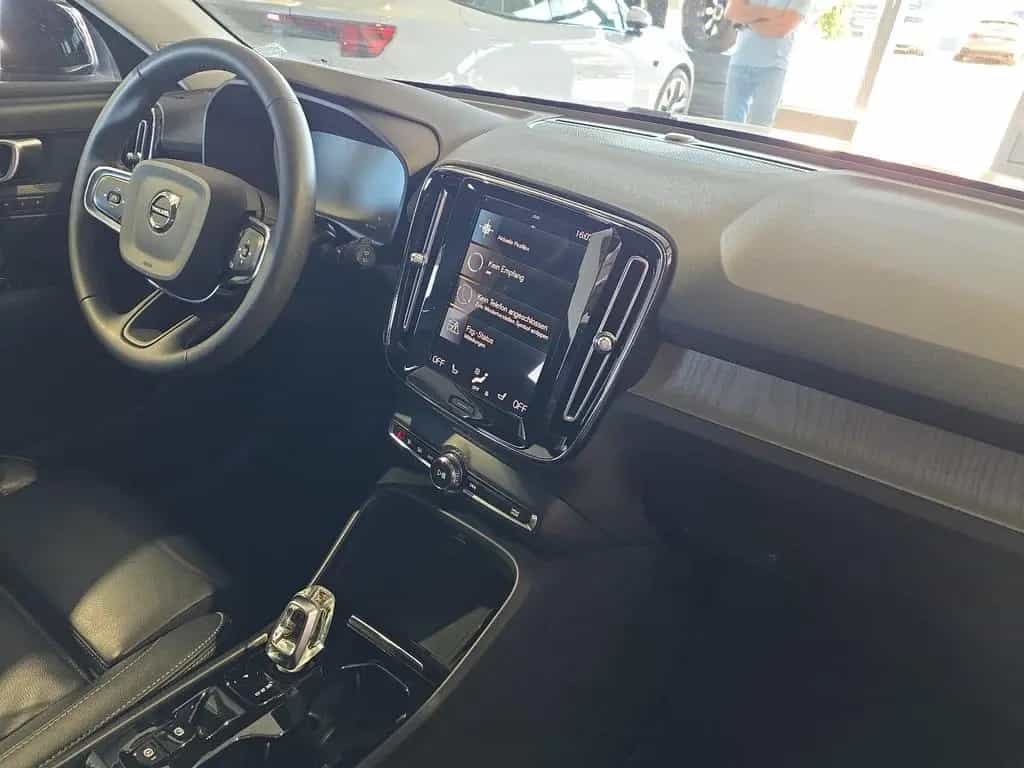 Volvo XC40 B4 Inscription ACC Leder 360° LED WinterPkt 01/2022-photo-11
