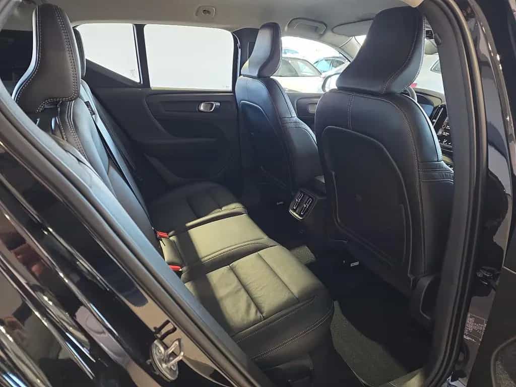 Volvo XC40 B4 Inscription ACC Leder 360° LED WinterPkt 01/2022-photo-12