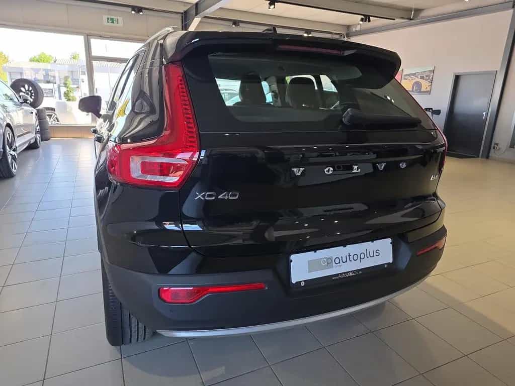 Volvo XC40 B4 Inscription ACC Leder 360° LED WinterPkt 01/2022-photo-8