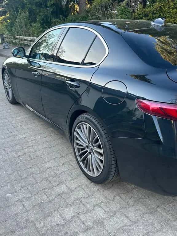 Alfa Romeo Giulia 2.0 Turbo 16V 147kW AT8 Lusso Ti Lusso Ti 06/2018-photo-6
