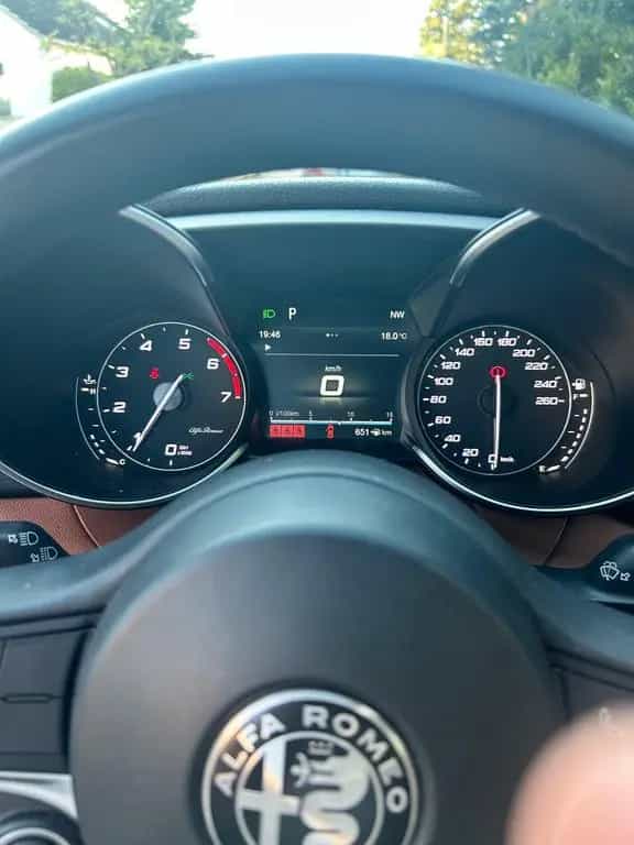 Alfa Romeo Giulia 2.0 Turbo 16V 147kW AT8 Lusso Ti Lusso Ti 06/2018-photo-8