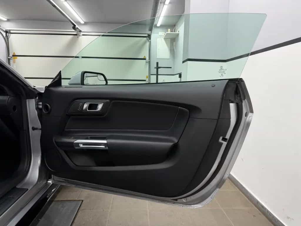 Ford Mustang 2.3 Ecoboost Schalter Iconic Silver/Android/Keyl 07/2020-photo-16