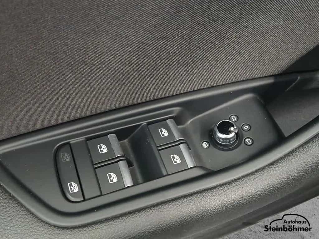 Audi A4 Avant 35TFSI sport XenonPlus NAV MMI AHK ACC 06/2019-photo-14