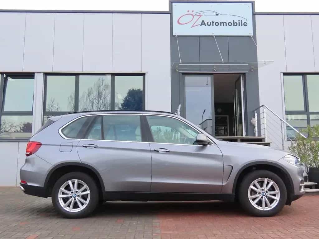 BMW X5 xDrive35i HeadUp Kamera Leder Sitzh. 03/2018-photo-20