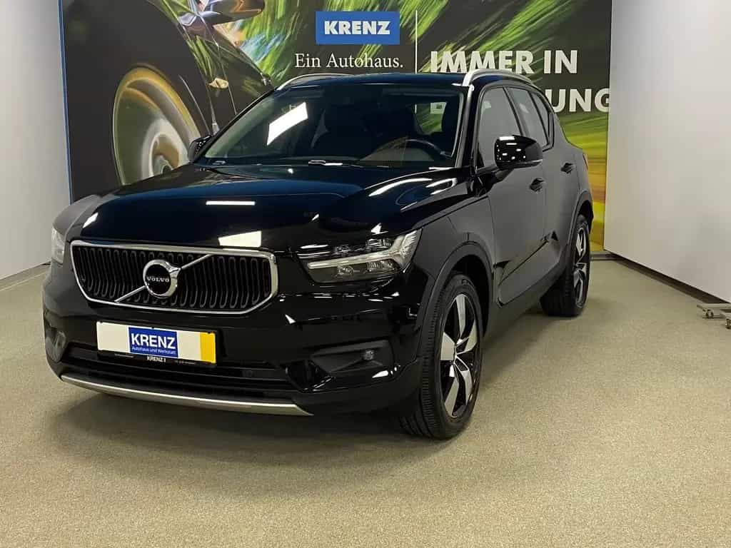 Volvo XC40 KLIMA+RFK+PDC+NAVI+SITZHEIZ+4x4+AHK+ALU+LED 03/2019-photo-0