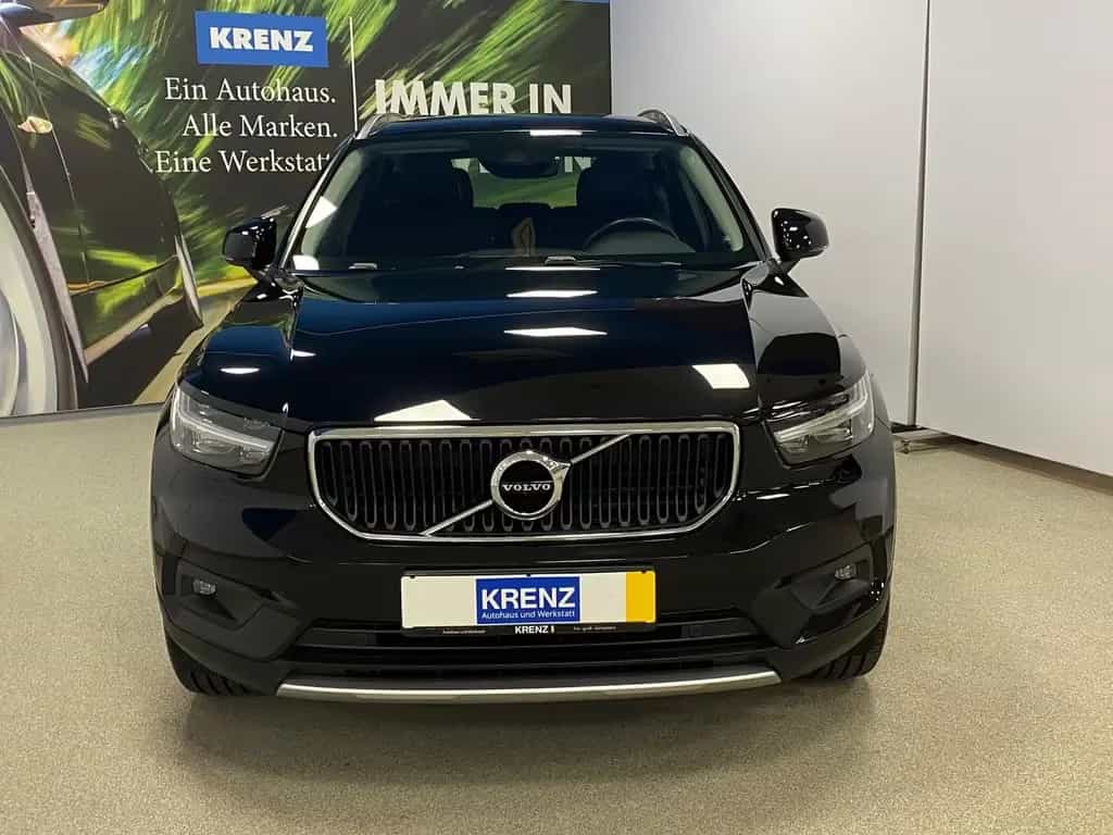 Volvo XC40 KLIMA+RFK+PDC+NAVI+SITZHEIZ+4x4+AHK+ALU+LED 03/2019-photo-1