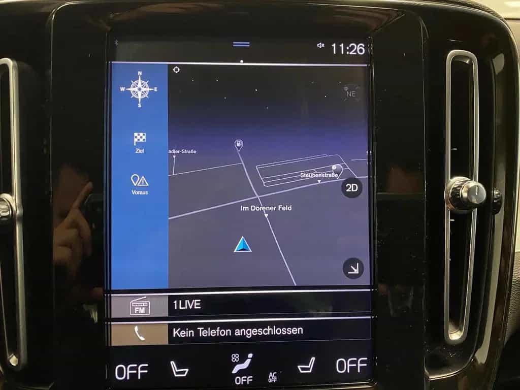 Volvo XC40 KLIMA+RFK+PDC+NAVI+SITZHEIZ+4x4+AHK+ALU+LED 03/2019-photo-13