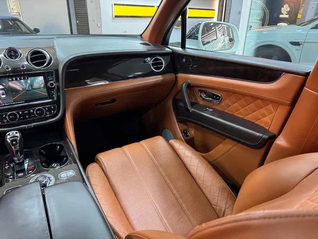 Bentley Bentayga 6.0 W12 4WD First Edition/22 ZOLL/WEISS 02/2018-photo-10