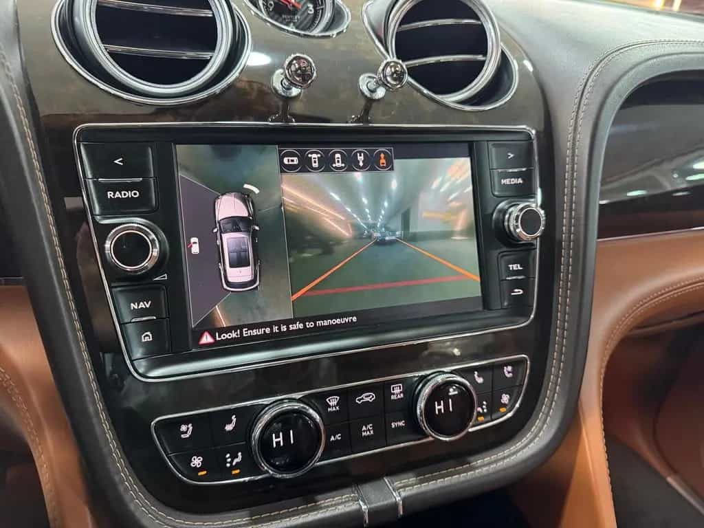 Bentley Bentayga 6.0 W12 4WD First Edition/22 ZOLL/WEISS 02/2018-photo-16