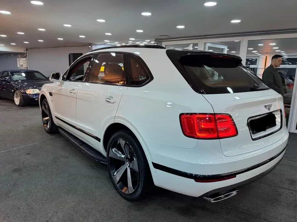 Bentley Bentayga 6.0 W12 4WD First Edition/22 ZOLL/WEISS 02/2018-photo-4