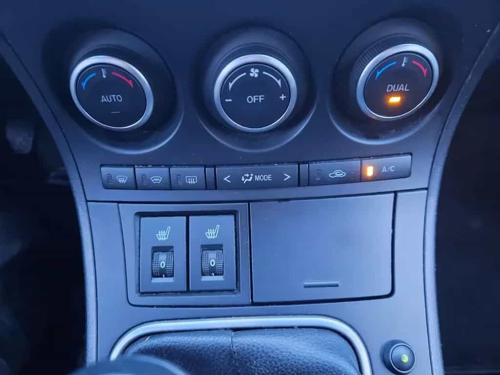 Mazda 3 Lim. Sports-Line 04/2012-photo-14