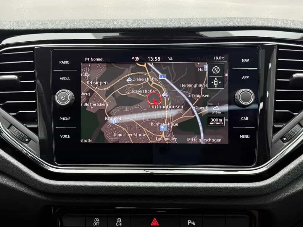 Volkswagen T-Roc R 4Motion | 1.Hand | Pano | Beats | AHK | 11/2019-photo-18