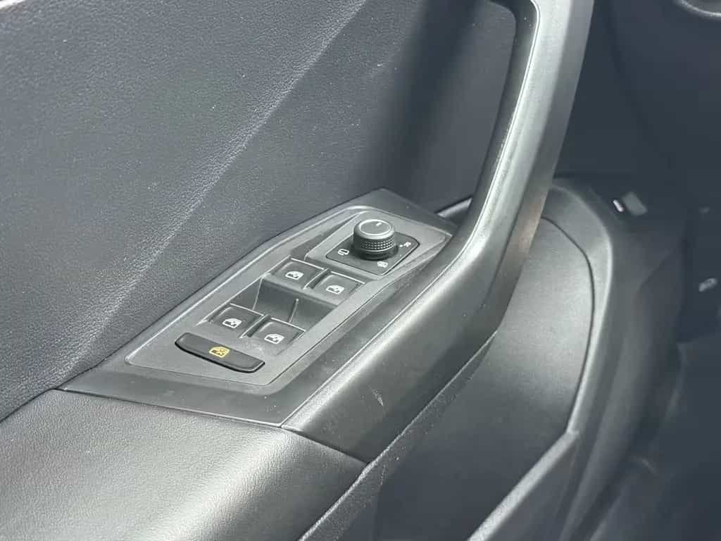 Volkswagen T-Roc R 4Motion | 1.Hand | Pano | Beats | AHK | 11/2019-photo-23