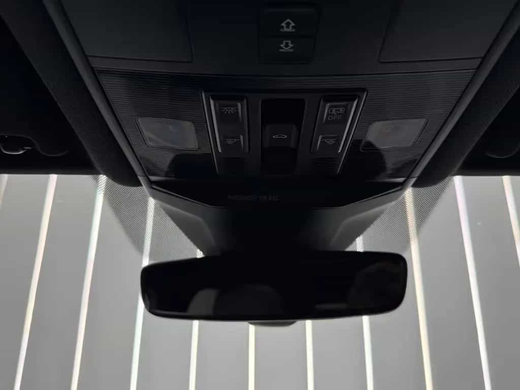 Volkswagen T-Roc R 4Motion | 1.Hand | Pano | Beats | AHK | 11/2019-photo-28
