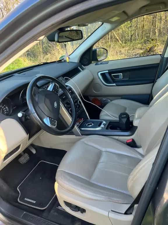 Land Rover Discovery Sport TD4 180PS Automatik 4WD HSE HSE 01/2016-photo-4