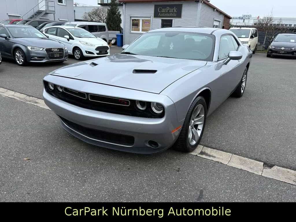 Dodge Challenger 08/2021-photo-0