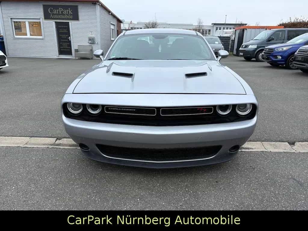 Dodge Challenger 08/2021-photo-1