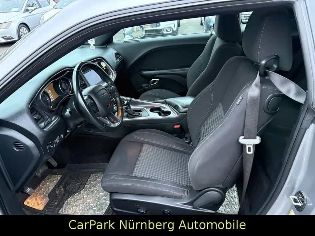 Dodge Challenger 08/2021-photo-13