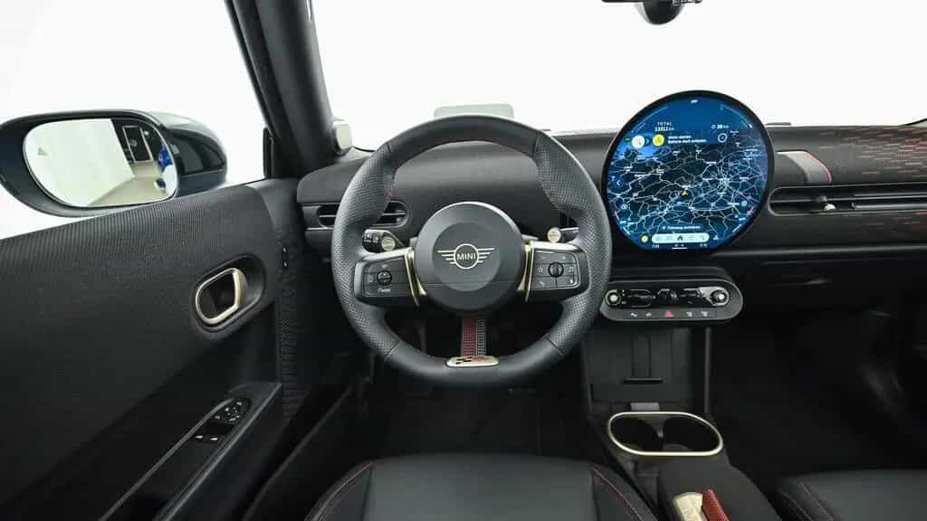 MINI Cooper S 11/2024-photo-11