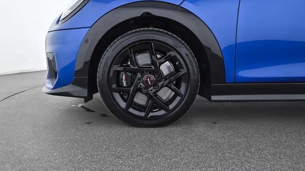 MINI Cooper S 11/2024-photo-17