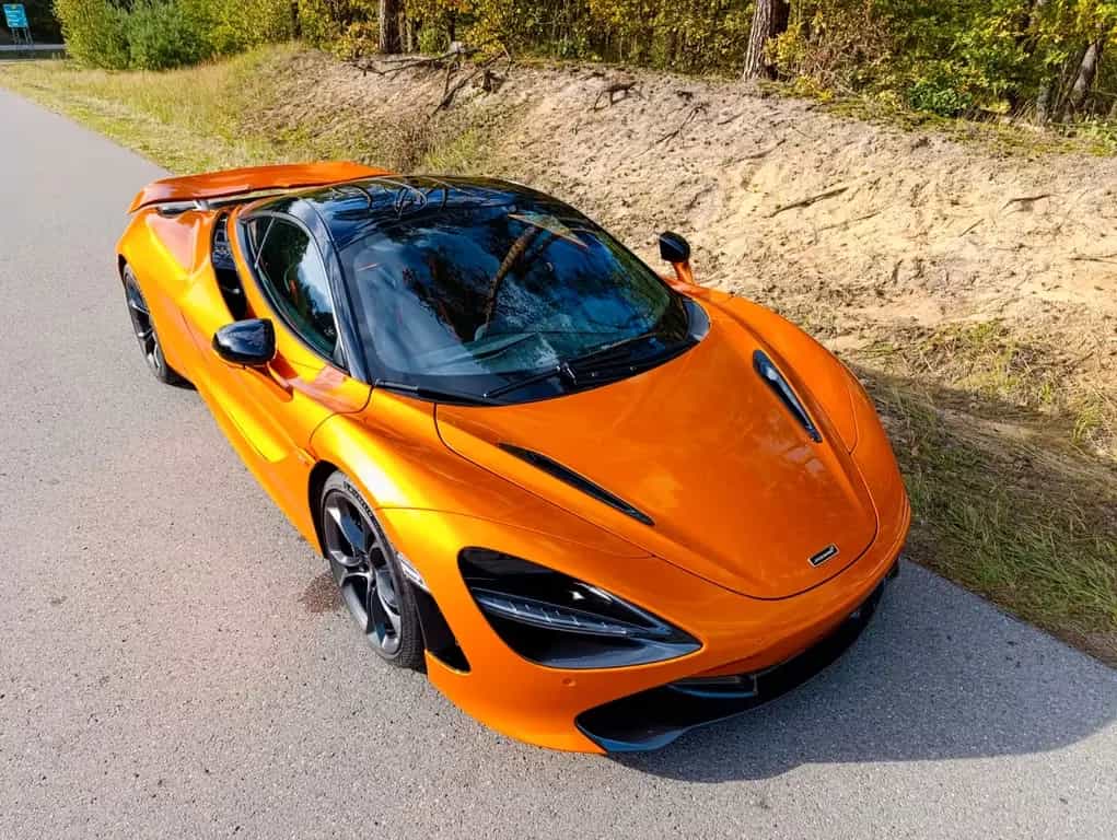 McLaren 720S Carbon 765LT 06/2019-photo-12