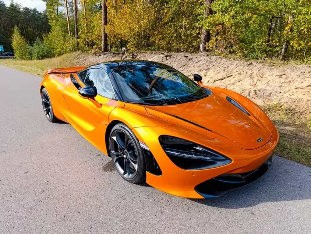 McLaren 720S Carbon 765LT 06/2019-photo-13