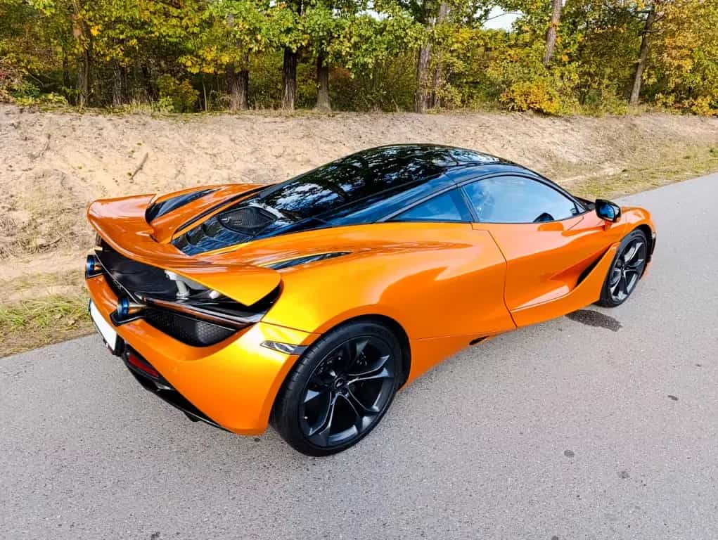 McLaren 720S Carbon 765LT 06/2019-photo-14