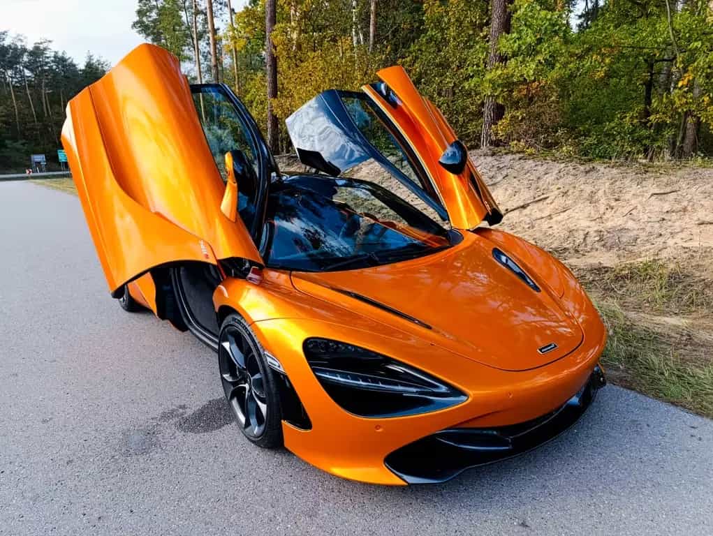 McLaren 720S Carbon 765LT 06/2019-photo-9