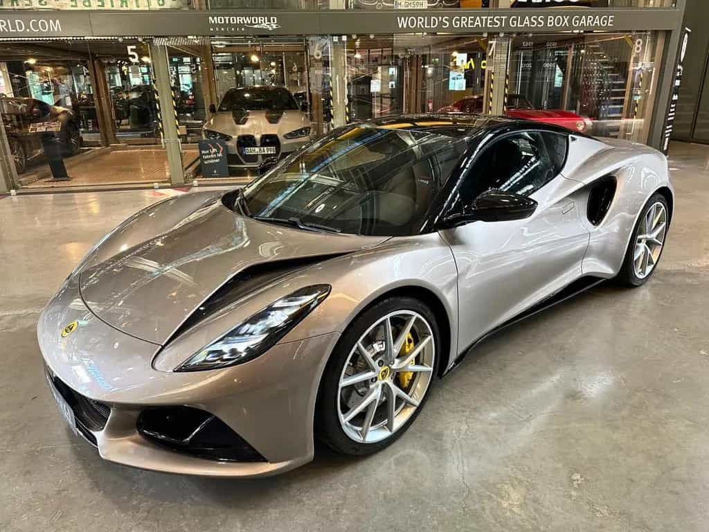 Lotus Emira 3.5 V6 Komo-Tec 475PS /  Alcantara 08/2023-photo-1