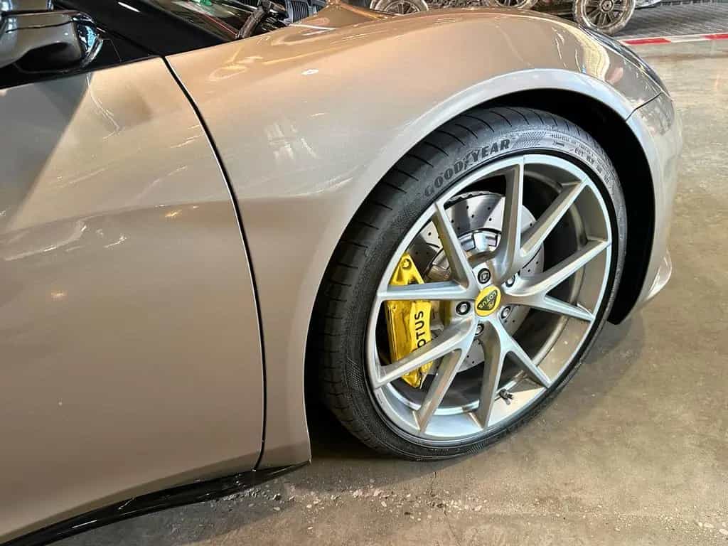 Lotus Emira 3.5 V6 Komo-Tec 475PS /  Alcantara 08/2023-photo-15