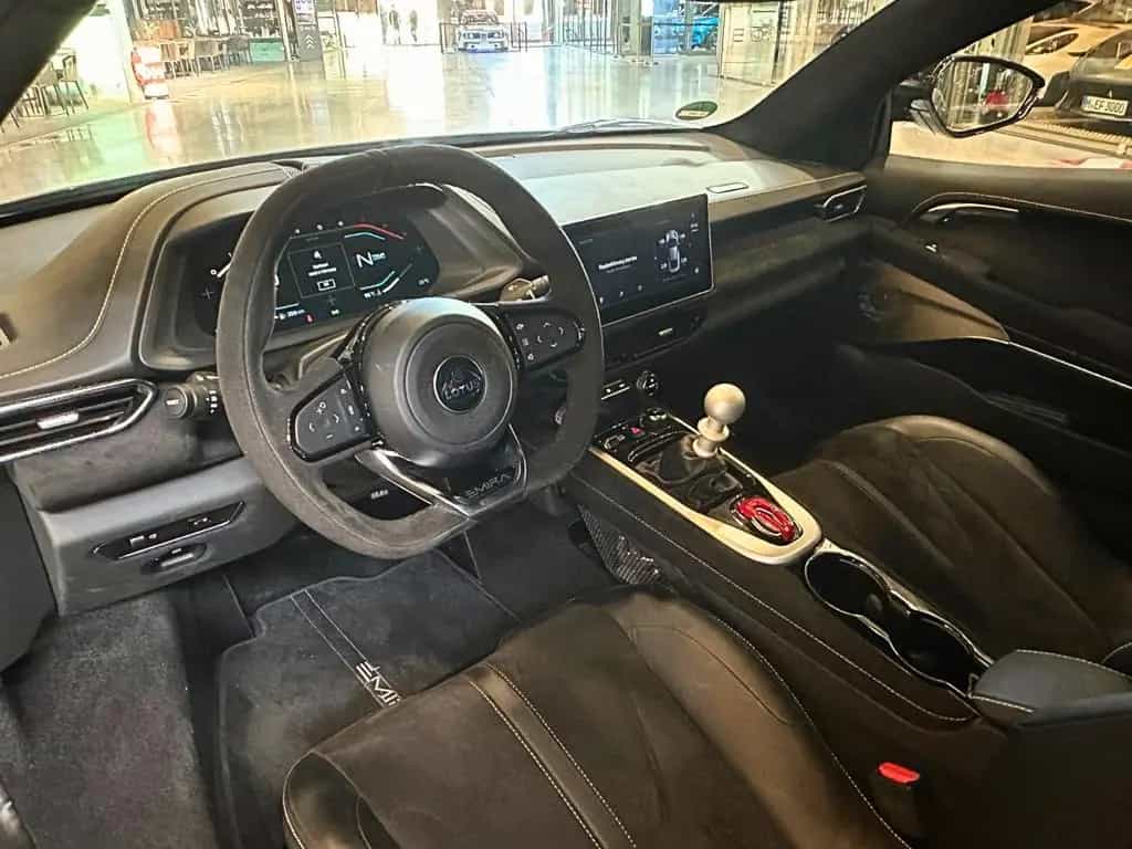 Lotus Emira 3.5 V6 Komo-Tec 475PS /  Alcantara 08/2023-photo-19