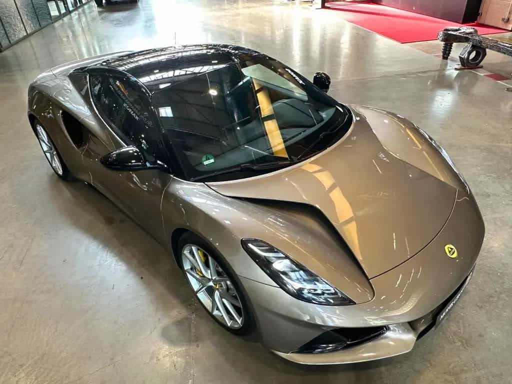 Lotus Emira 3.5 V6 Komo-Tec 475PS /  Alcantara 08/2023-photo-3