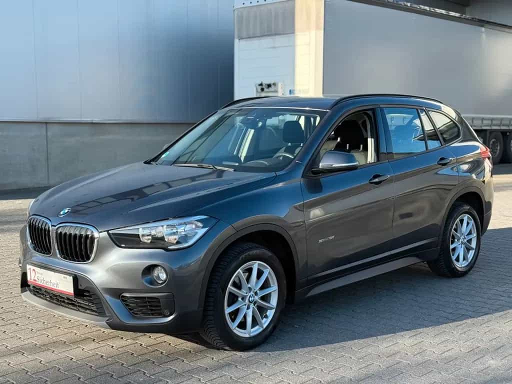 BMW X1 sDrive 18 i Advantage Garantie* Kamera* Navi* 11/2016-photo-0
