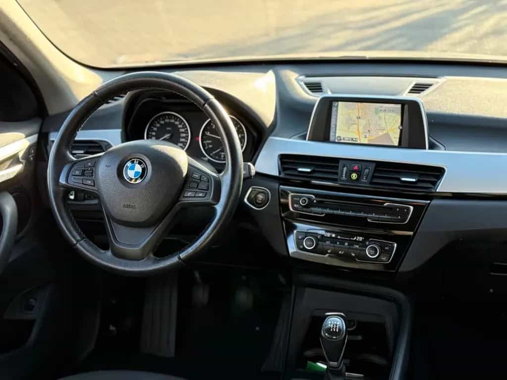 BMW X1 sDrive 18 i Advantage Garantie* Kamera* Navi* 11/2016-photo-19